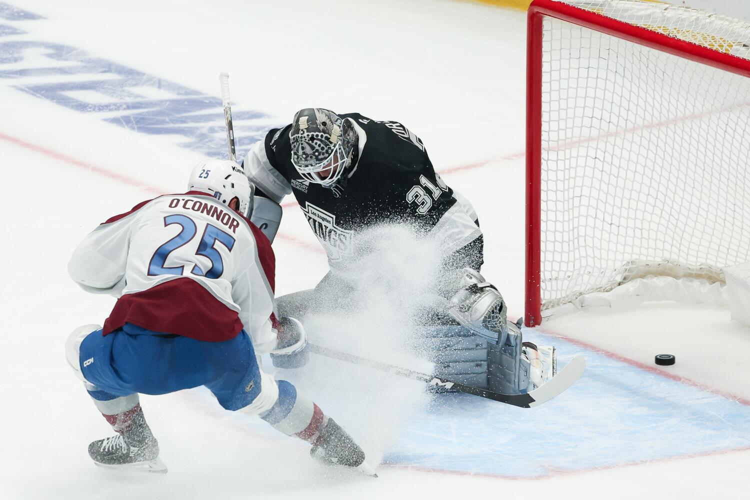 Kings lose again to Avalanche, who take commanding 3-0 series lead