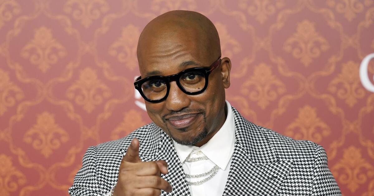 'SNL' alum Chris Redd gets candid about 'pill issues,' dating Kenan Thompson's ex-wife