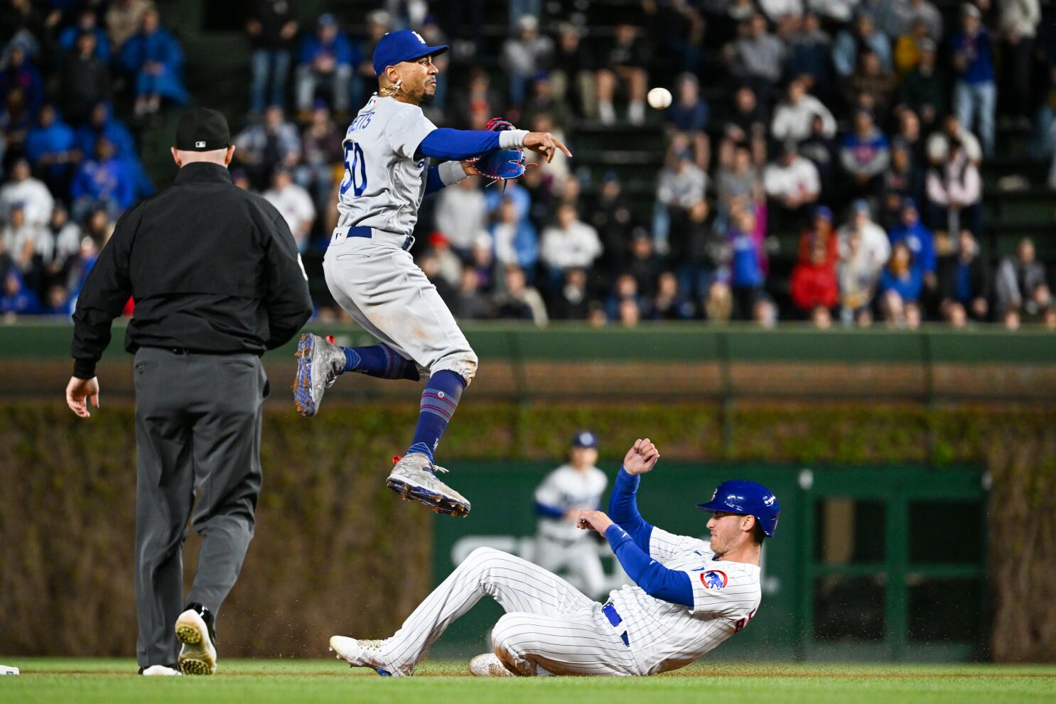 Mookie Betts, James Outman homer as Los Angeles Dodgers stun San