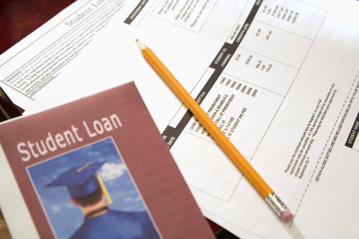 A New York Federal Reserve study showed that student loan delinquencies rose to worrisome levels in the fourth quarter.