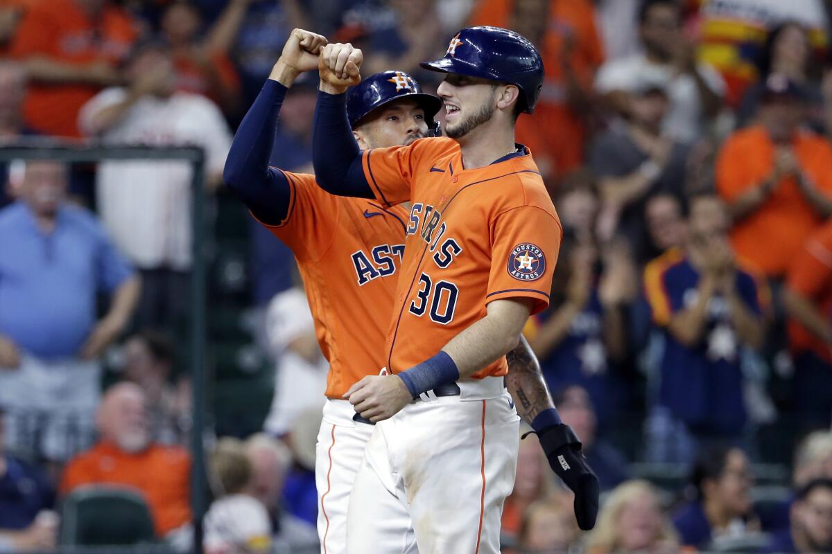 Carlos Correa hits go-ahead homer, has coolest celebration yet