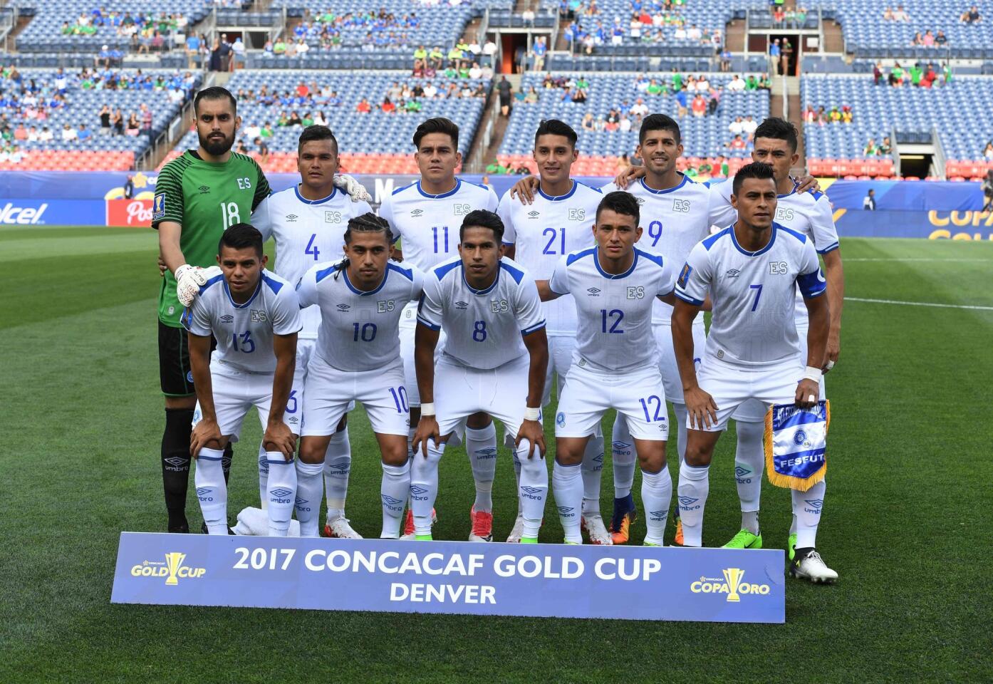 El Salvador team members pose for a photo before the El Salvador vs Curacao CONCACAF Group C Gold Cup soccer game on July 13, 2017 at Sports Authority Field at Mile High in Denver, Colorado. / AFP PHOTO / MARK RALSTONMARK RALSTON/AFP/Getty Images ** OUTS - ELSENT, FPG, CM - OUTS * NM, PH, VA if sourced by CT, LA or MoD **