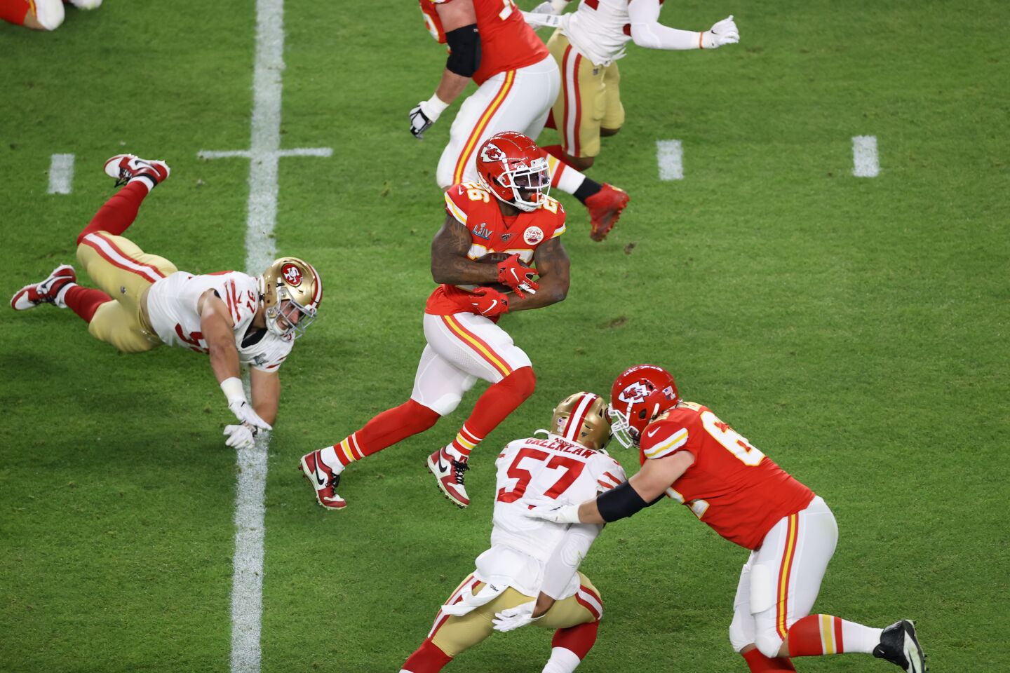Kansas City Chiefs running back Damien Williams carries the ball against the San Francisco 49ers during the first quarter.