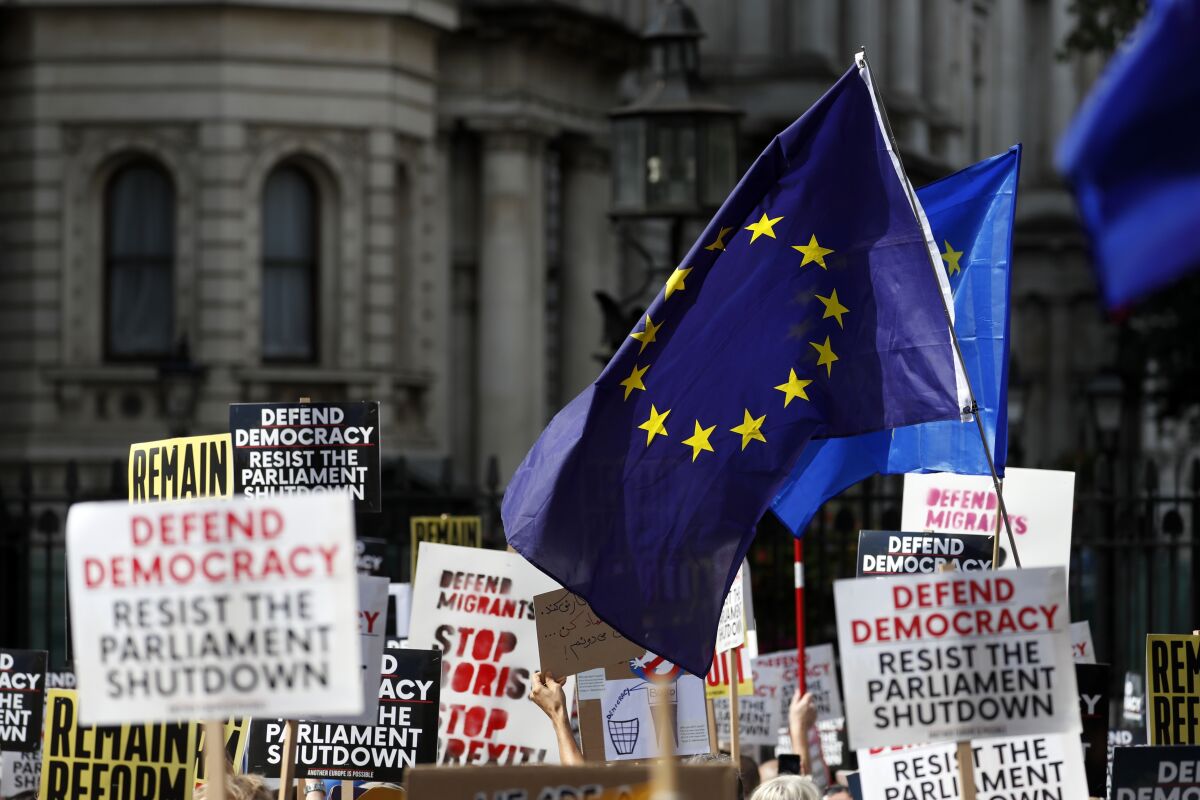 Anti-Brexit protesters hold rally in London