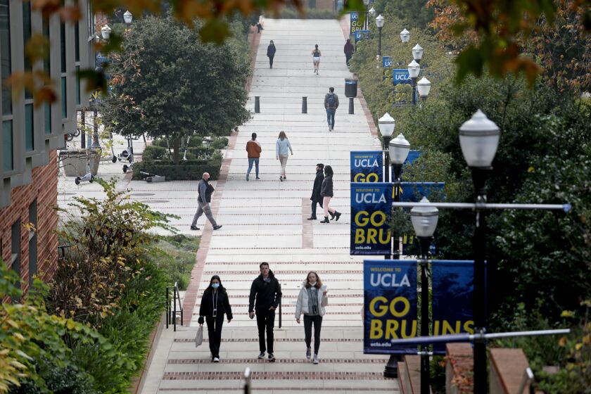 LOS ANGELES, CA - JANUARY 07: The campus of the University of California Los Angeles (UCLA) on Friday, Jan. 7, 2022 in Los Angeles, CA. University California officials announce extension of remote instruction on five campuses, say high COVID-19 positivity rates call for extra precautions. (Gary Coronado / Los Angeles Times)