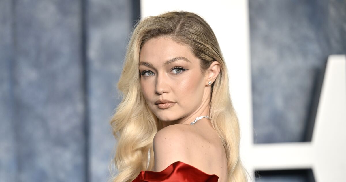 Gigi Hadid celebrates freedom after Cayman Islands arrest with thirst traps on the beach