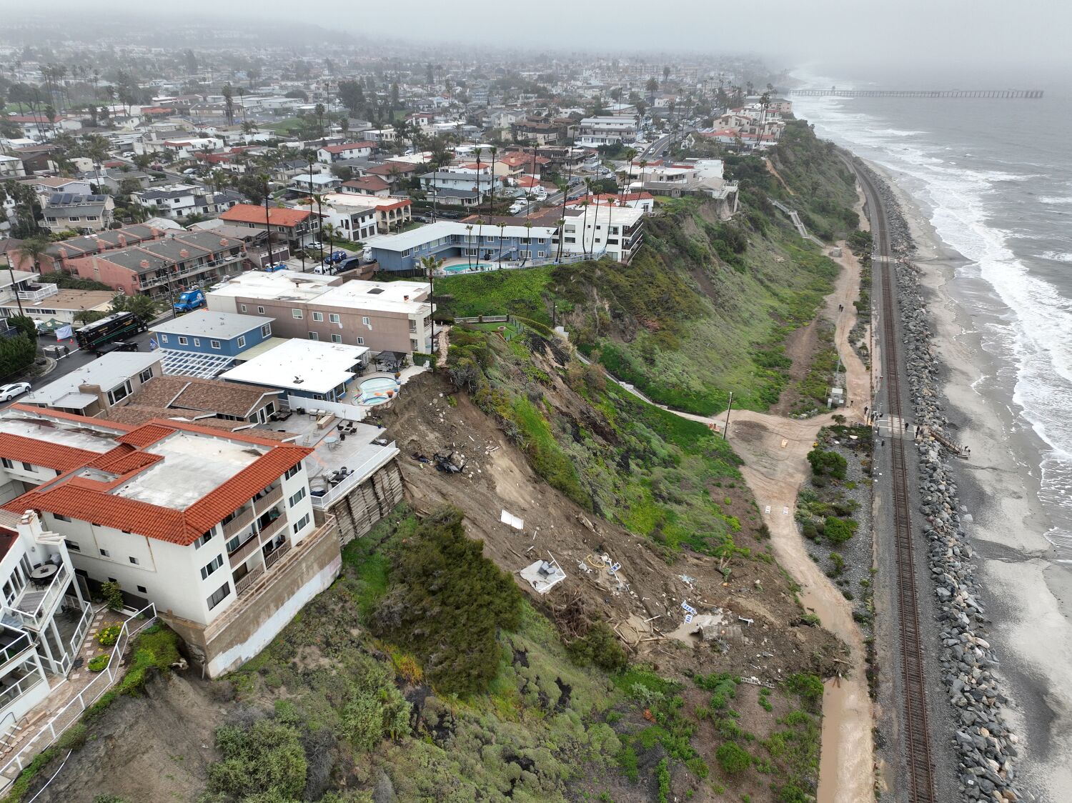 After major San Clemente landslide, officials warn next storm could force more evacuations
