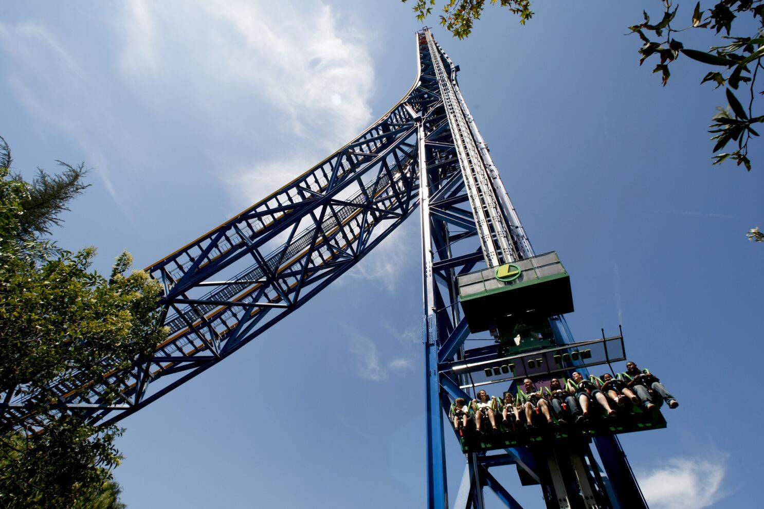 drop of doom six flags height