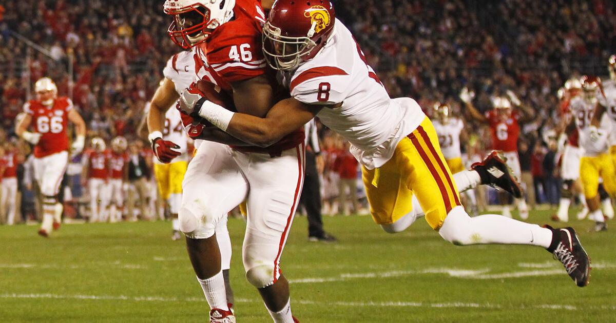 Photos USC vs. Wisconsin in the Holiday Bowl Los Angeles Times