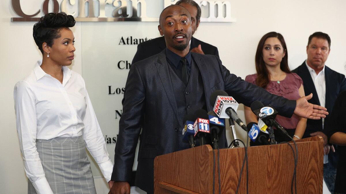 Actor Darris Love and his girlfriend Ayesha Dumas say they were the victims of racial profiling by police last week in Glendale and plan to file a lawsuit against the Los Angeles County Sheriff's Department.