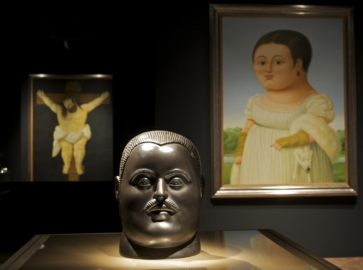 ARCHIVO - La obra de arte del artista colombiano Fernando Botero