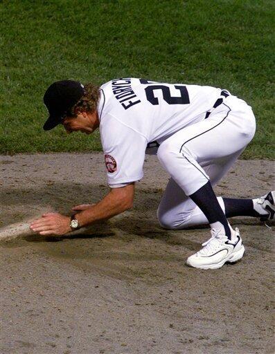 Northborough's Mark The Bird Fidrych dies in accident on farm