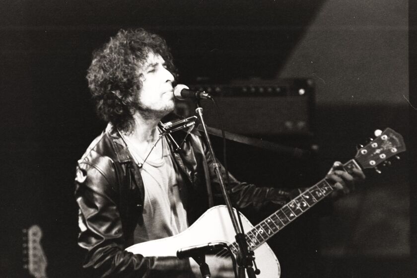 Bob Dylan, concert, 17 07 1981 - Bob Dylan with his "Shot Of Love" tour at the open-air theater Loreley in St. Goarshausen on July 17, 1981. (Photo by ZIK Images/United Archives via Getty Images)