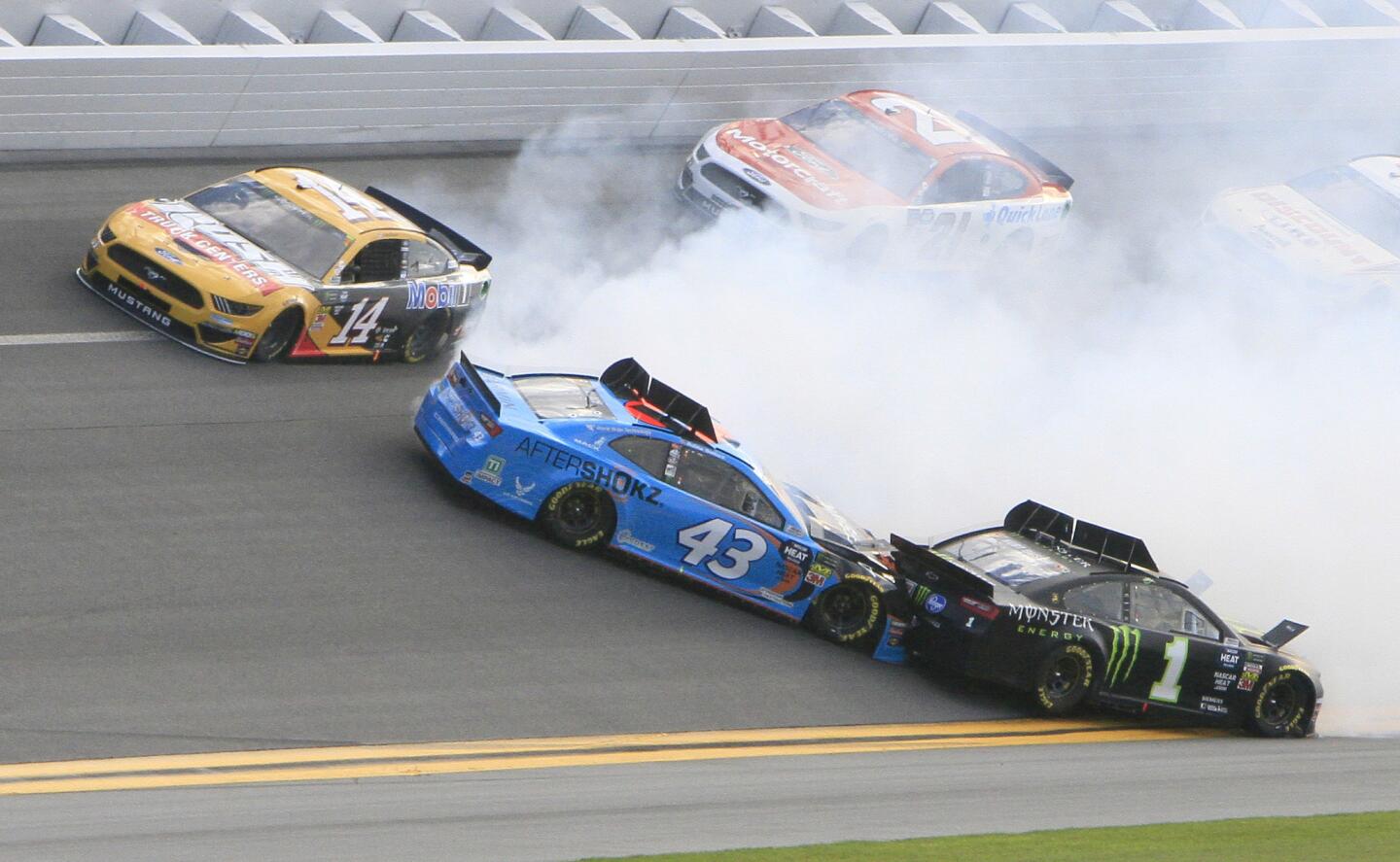 Darrell Wallace Jr., CLint Bowyer