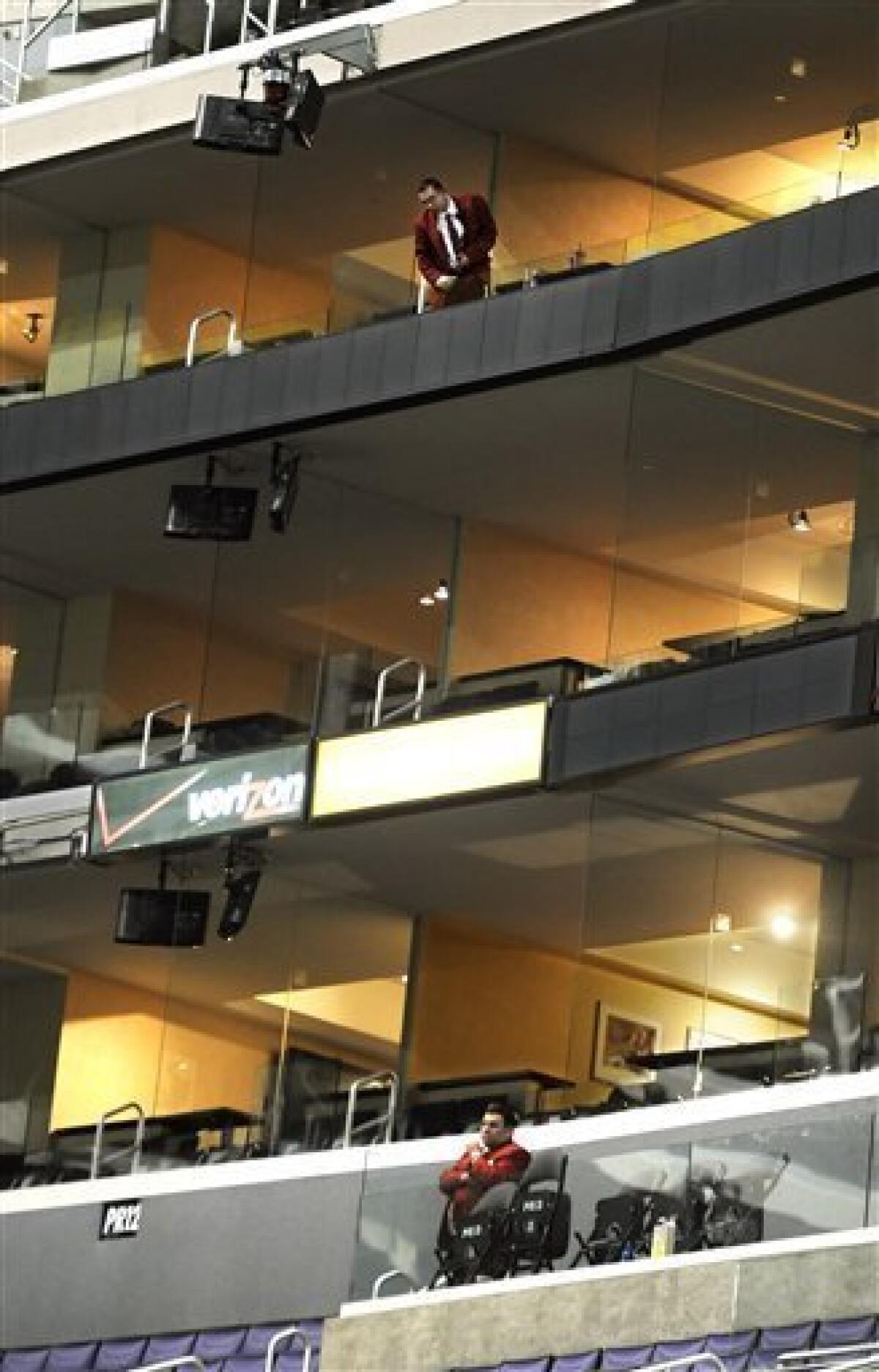 Los Angeles Lakers Suite Rentals