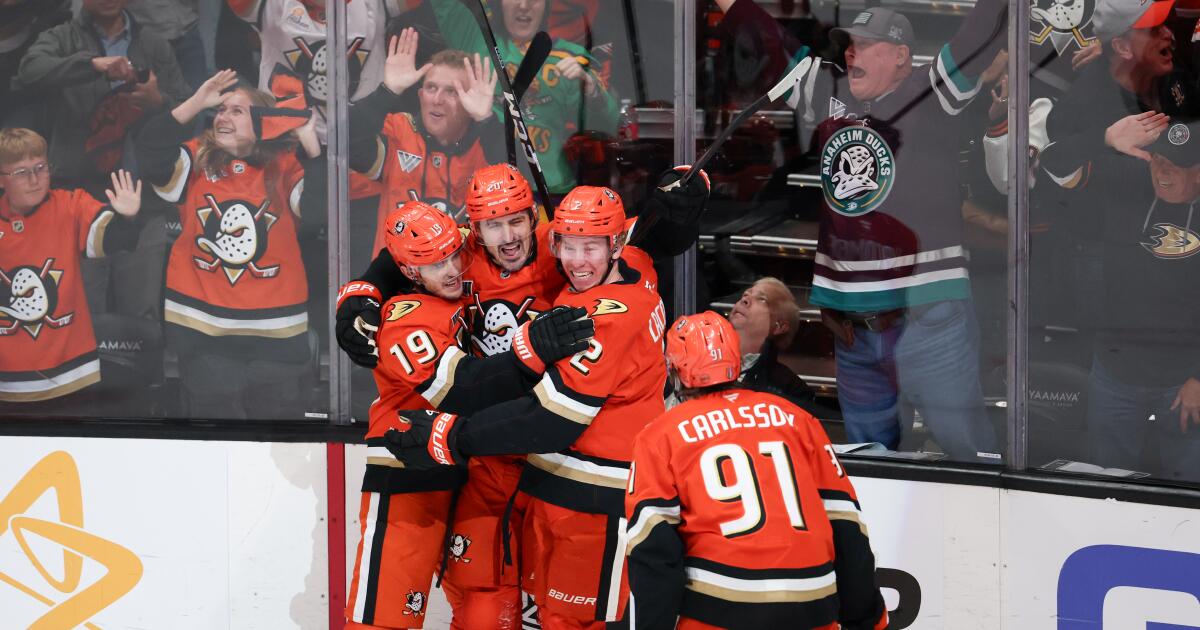 Les Ducks balayent les Oilers lors du sixième match et accèdent au deuxième tour des séries éliminatoires