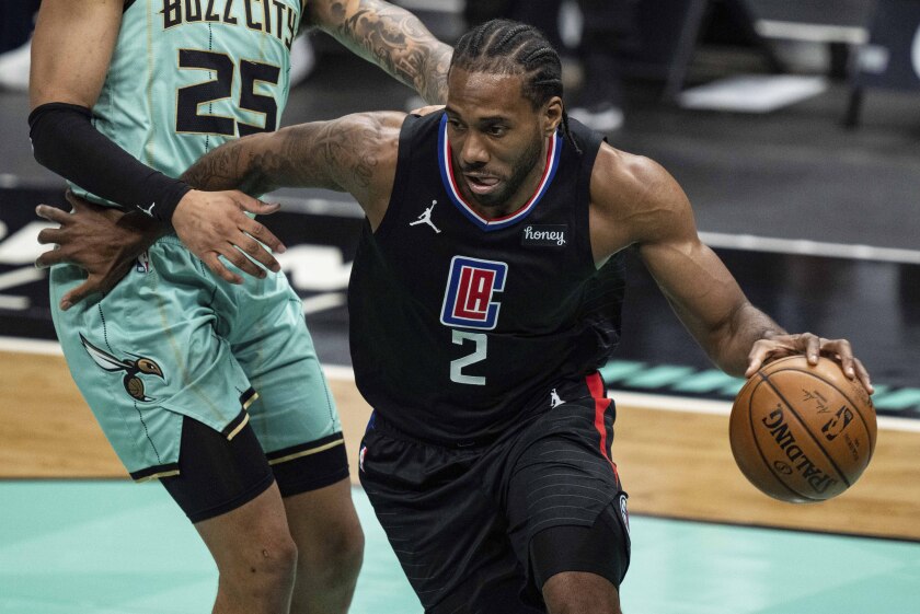 Clippers forward Kawhi Leonard missed the first of three meetings with the Dallas Mavericks this season.