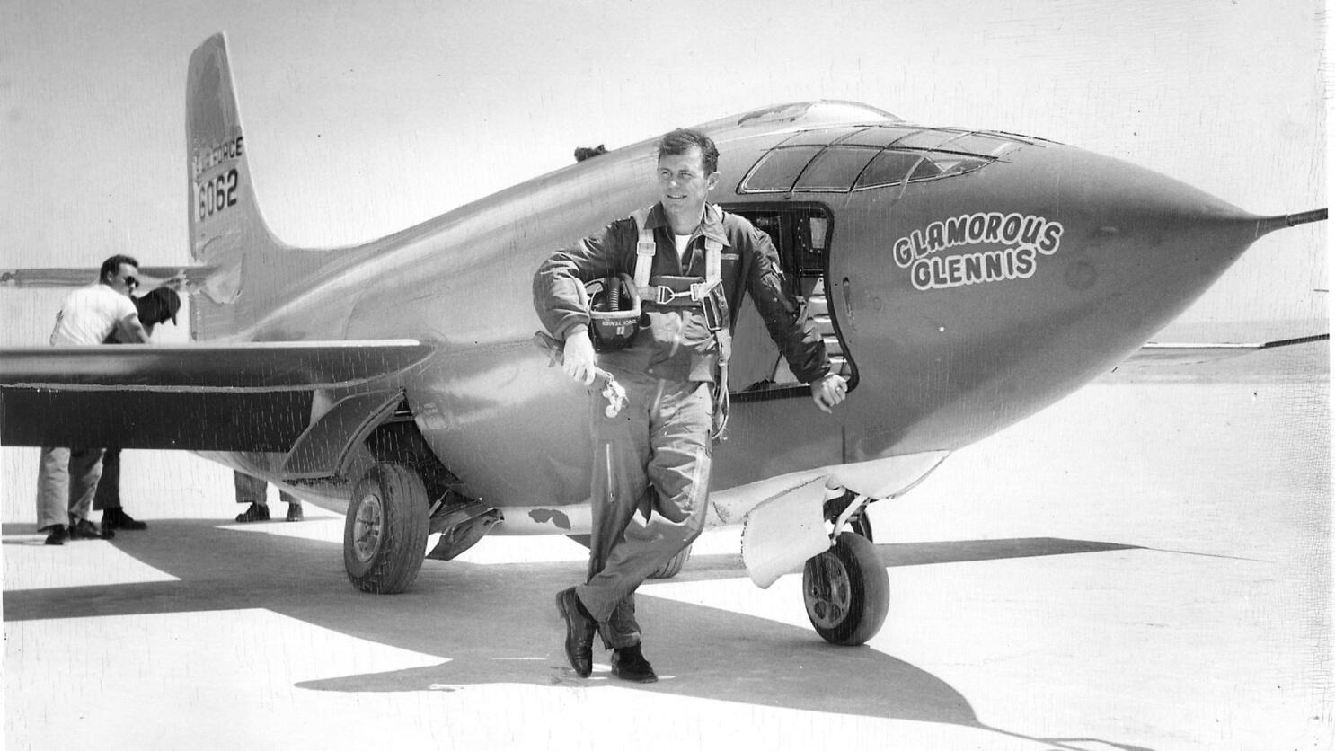 CHUCK YEAGER BELL X-1 SPEED OF SOUND SIGNED AUTO ROCKET RESEARCH PLANE JET  BASE