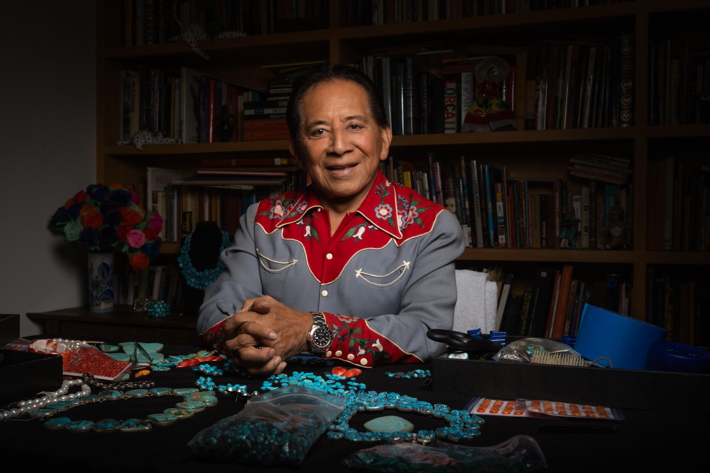 Federico Jiménez Caballero es un hombre de ascendencia indígena oaxaqueña. Sus antepasados 