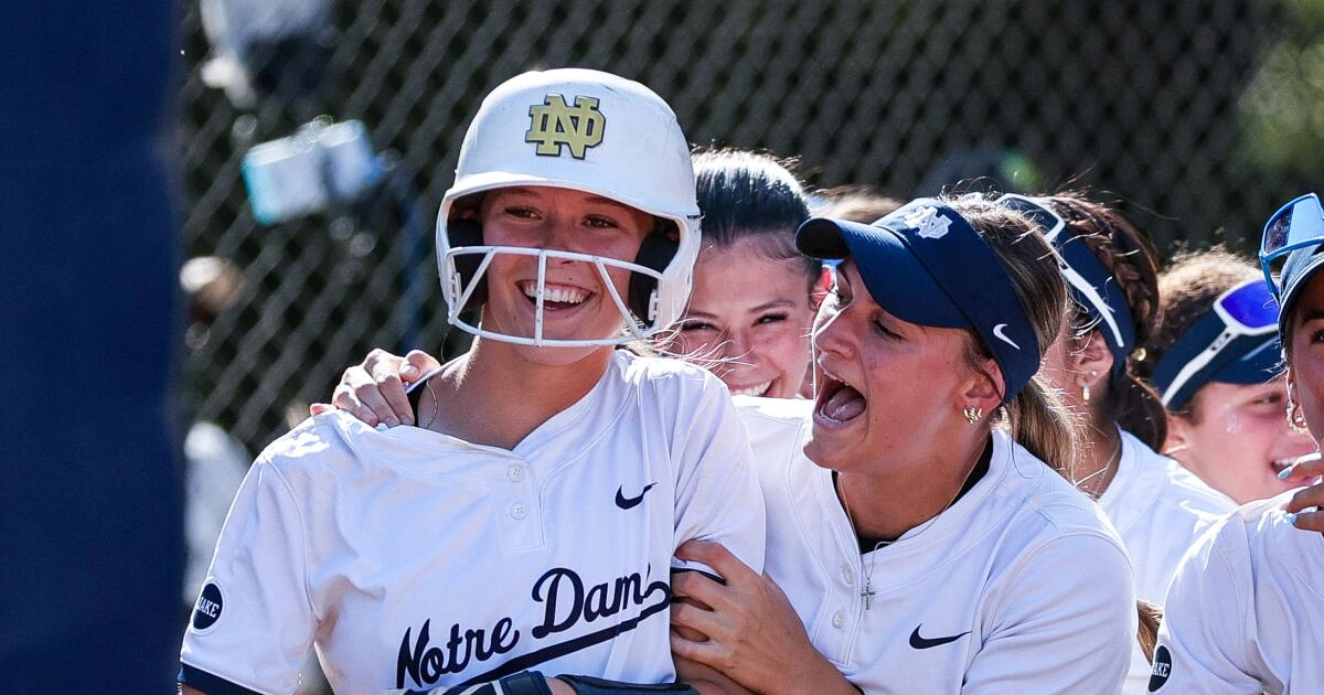 Prep softball playoff roundup: Kelsey Luderer hits home run to ignite Sherman Oaks Notre Dame