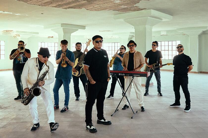 Una imagen promocional reciente de la banda mexicana de ska Inspector.