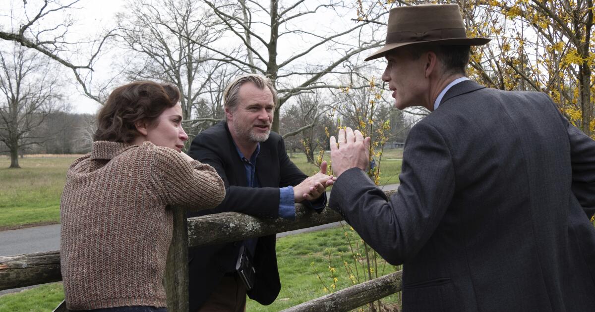 Christopher Nolan sobre el éxito de ‘Oppenheimer’ en los Oscar: ‘A veces te montas a una ola’