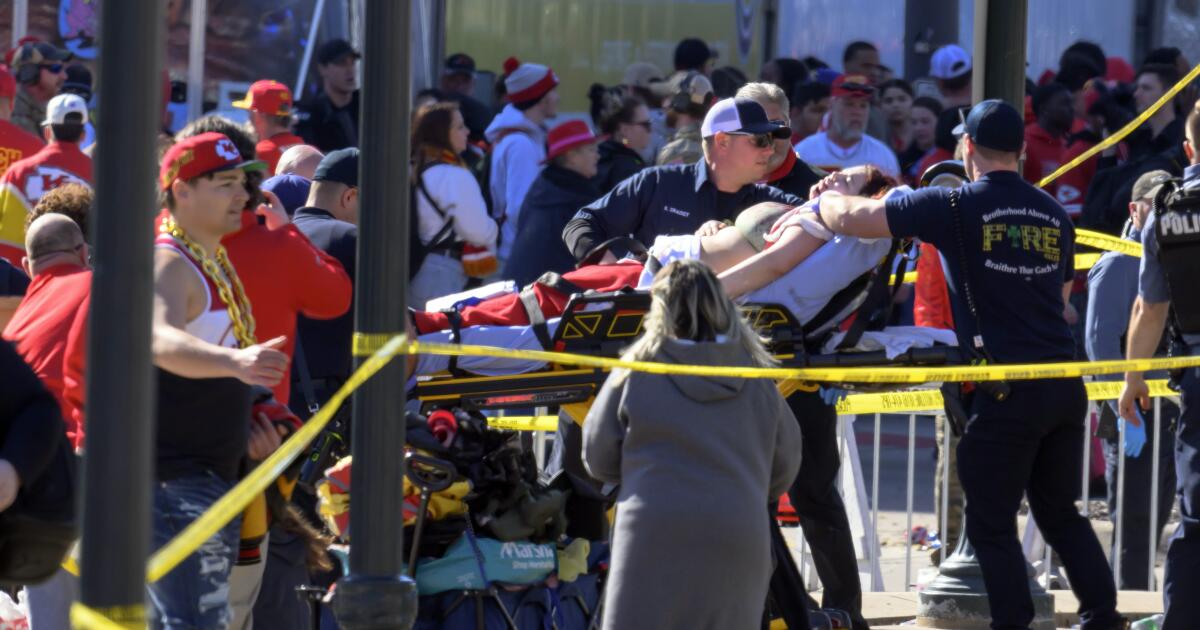 Au moins 8 enfants sur 22 touchés par des coups de feu à la fin du défilé du Super Bowl des Chiefs ;  1 personne tuée