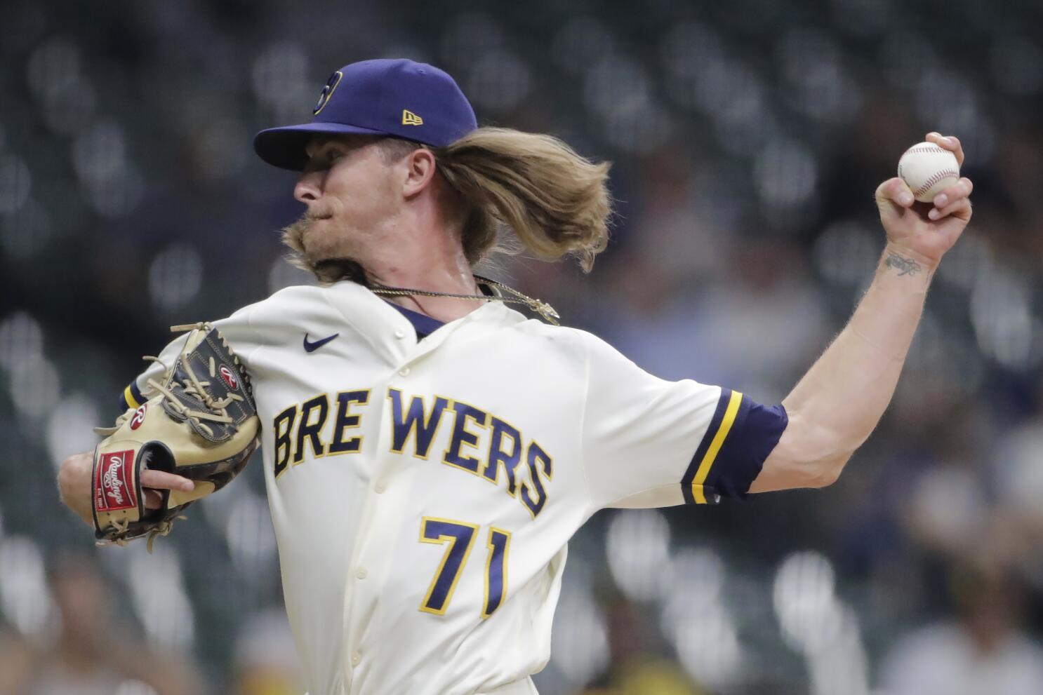 Brewers' Corbin Burnes, Josh Hader combine for MLB record 9th no