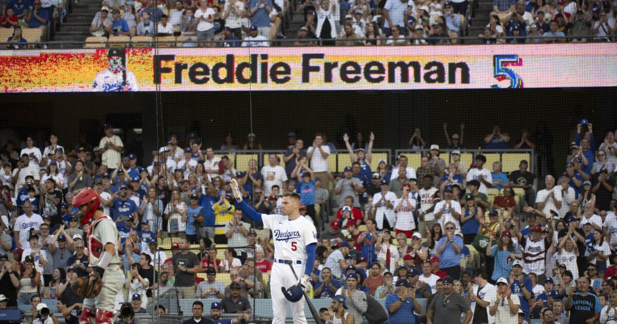 Emotional return of Freddie Freeman is highlight of Dodgers' win over Phillies