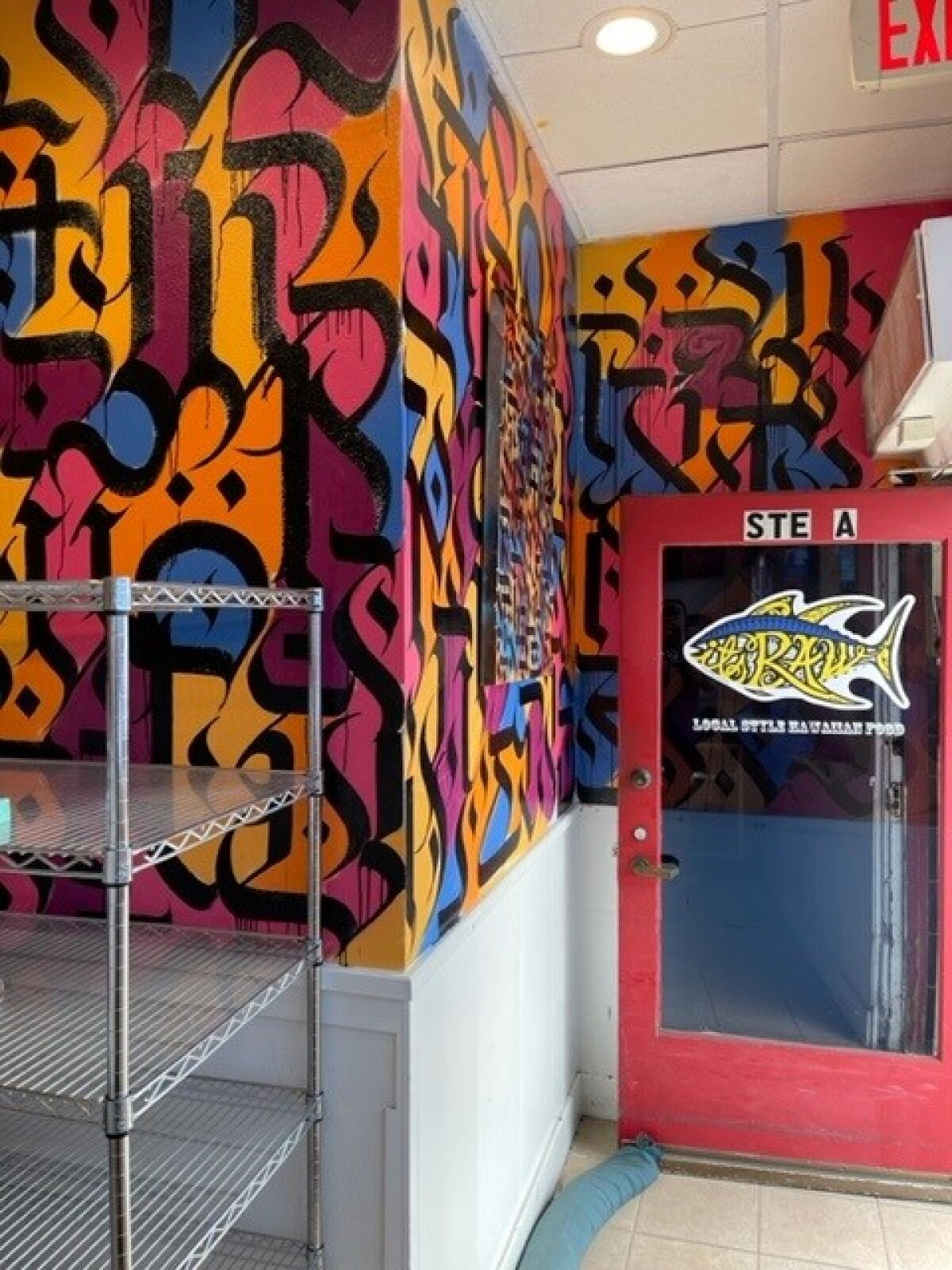 It’s Raw Poke Shop has wild-caught ahi flown in daily from Hawaii.