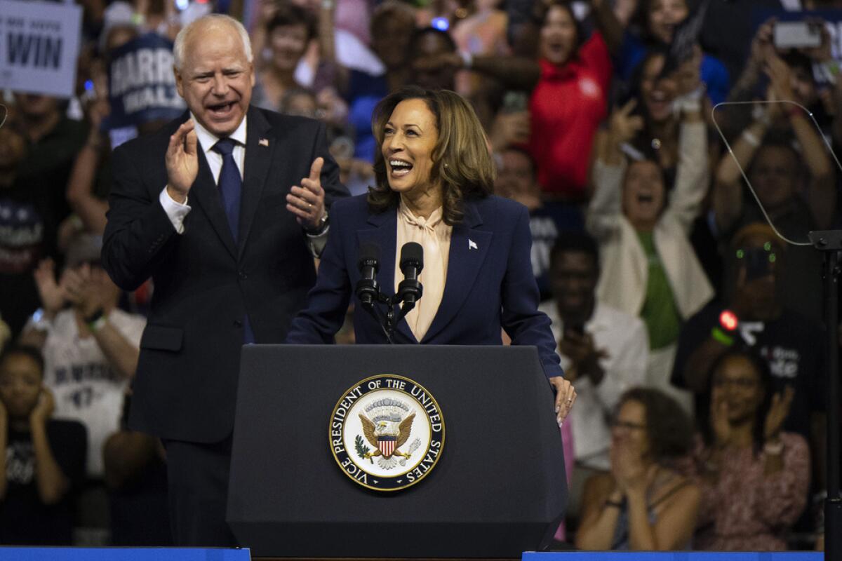 La candidata demócrata a la presidencia Kamala Harris 