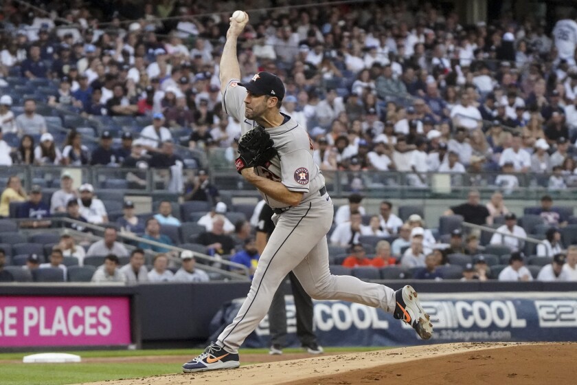 Houston Astros' Justin Verlander pitches during the first inning of the team's baseball game against the New York Yankees, Friday, June 24, 2022, in New York. (AP Photo/Bebeto Matthews)