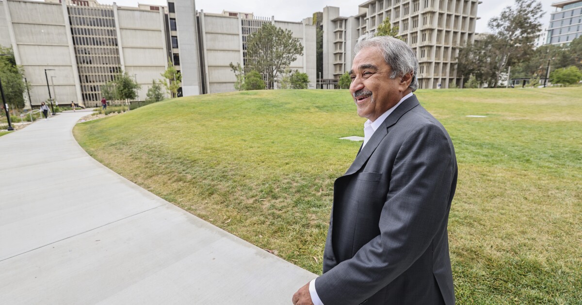 For subscribers: UC San Diego undergoes historic expansion fueled by Chancellor Pradeep Khosla’s big bucks and big ideas