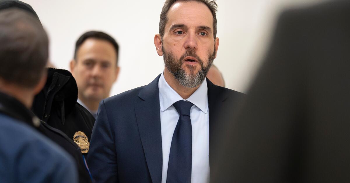 Jack Smith disse aos advogados que sua equipe havia construído “provas além de qualquer dúvida razoável” contra Trump