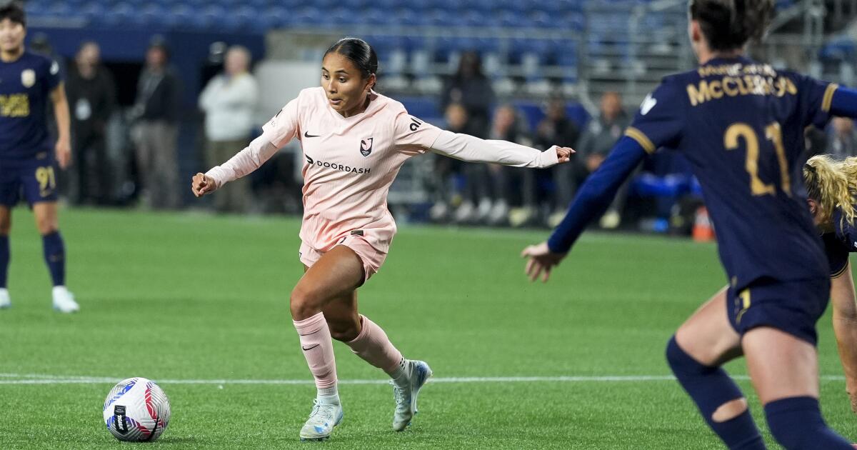 Angel City, Alyssa Thompson ve Gisele Thompson ile sözleşmeleri genişletiyor