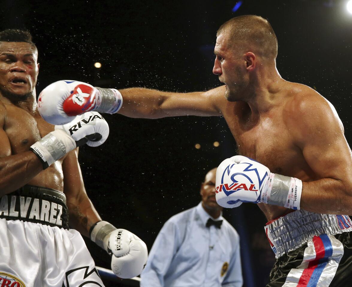 APphoto_Kovalev Alvarez Boxing