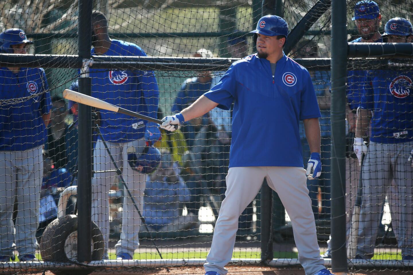 ct-cubs-arrive-at-spring-training-photos-006