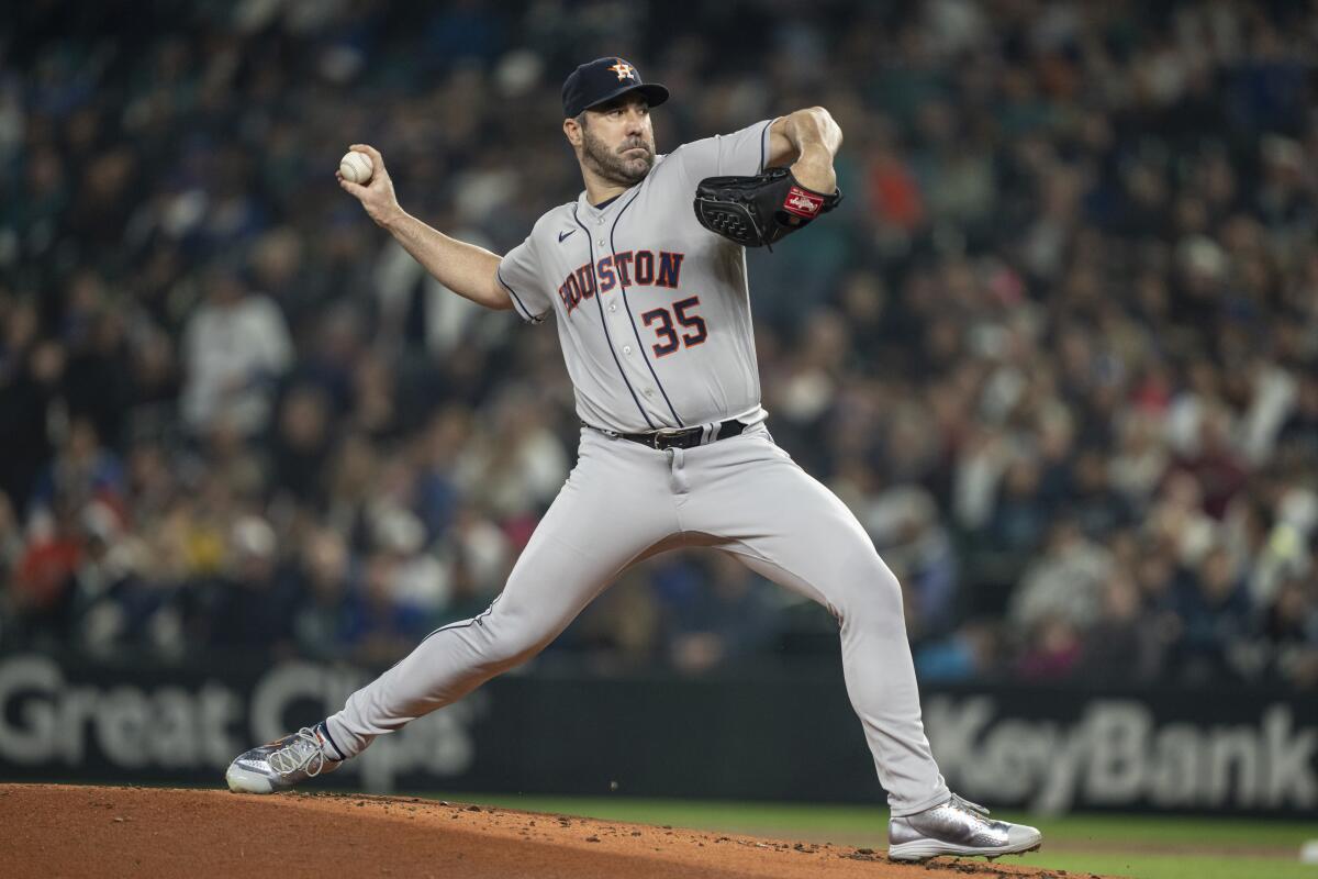 Astros ace Justin Verlander pulled from start after three innings