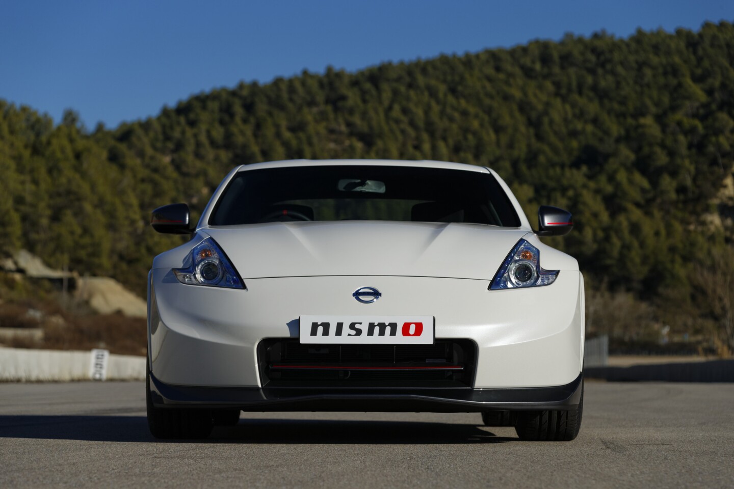 Nissan S 370z And Juke Nismo Editions Los Angeles Times