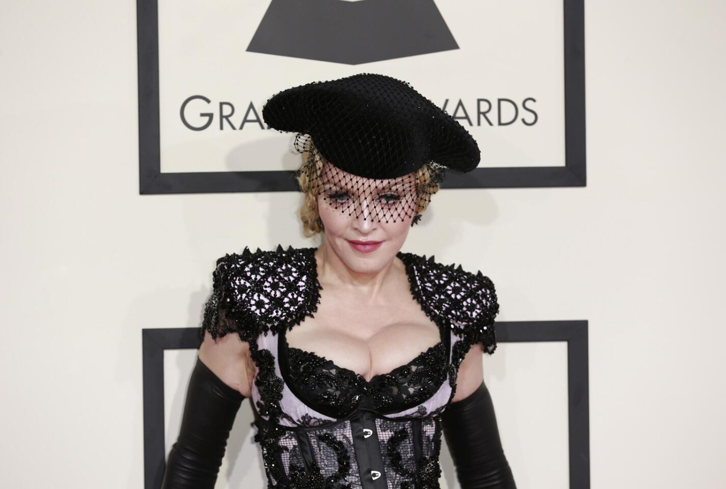 Cleavage overload at the Grammys