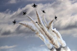 Huntington Beach, CA - October 01: U.S. Airforce Thunderbirds, Lockheed Martin F-16 fighting falcons perform at Pacific Airshow on Saturday, Oct. 1, 2022 in Huntington Beach, CA. (Irfan Khan / Los Angeles Times)