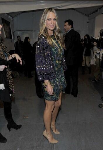 Model-actress Molly Sims attends Mercedes-Benz Fashion Week.