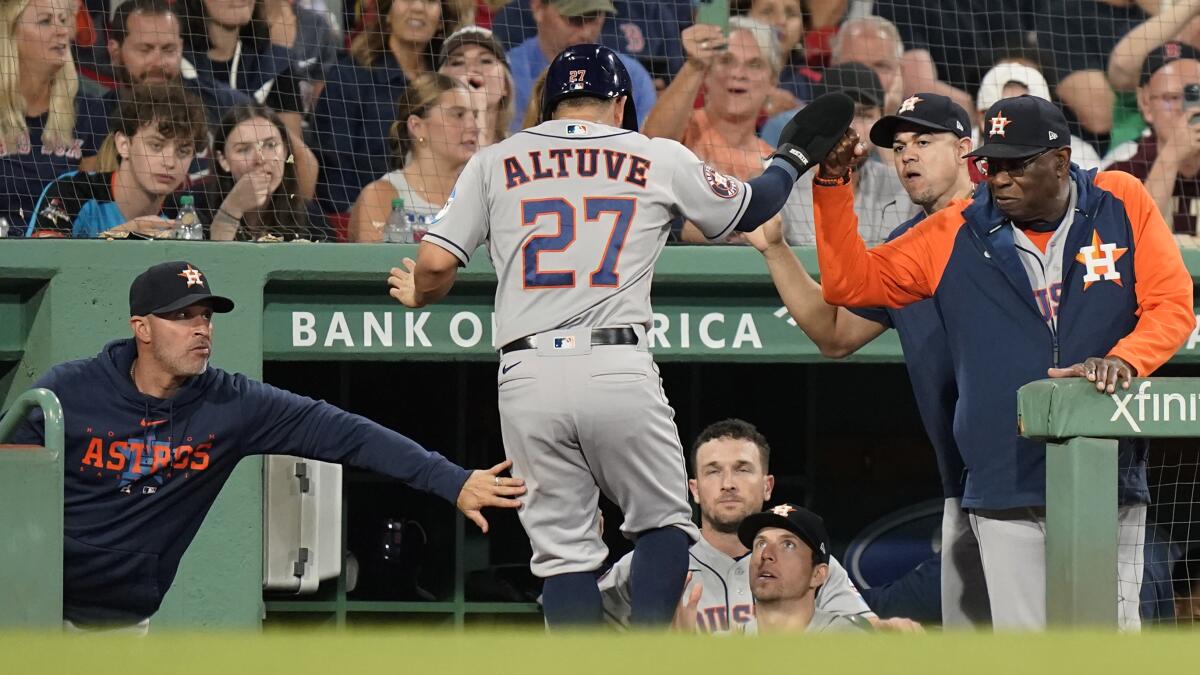 Houston Astros: Timing is everything for Jose Altuve in rehab work