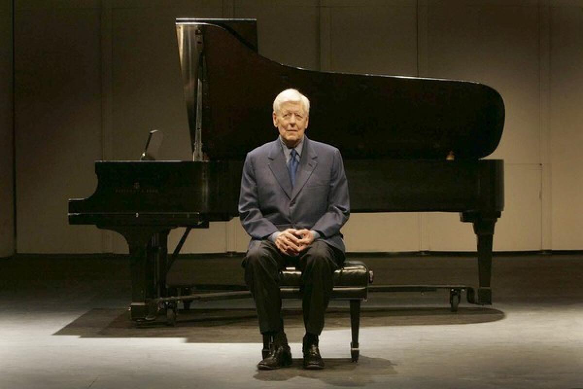 Earl Wild continued giving piano lessons until last week and gave his last public performance at 92 at the Walt Disney Concert Hall.