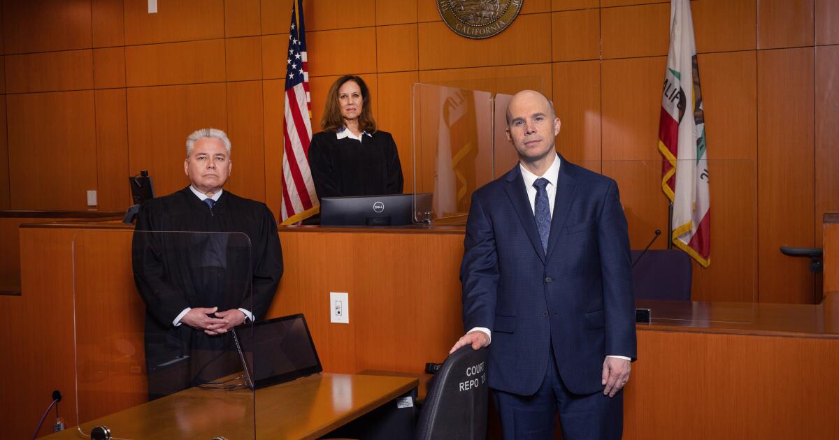 Top judge in L.A. County allows electronic recording in courts, defying state law Top judge in L.A. County allows electronic recording in courts, defying state law