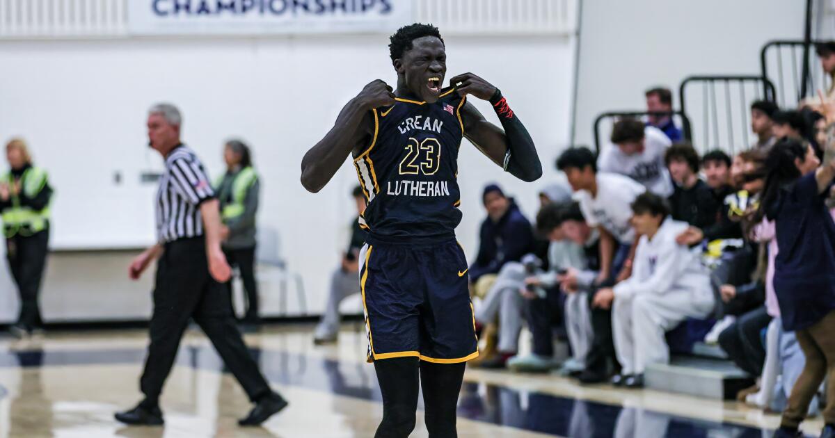 Jacob Majok delivers in crunch time during Crean Lutheran win