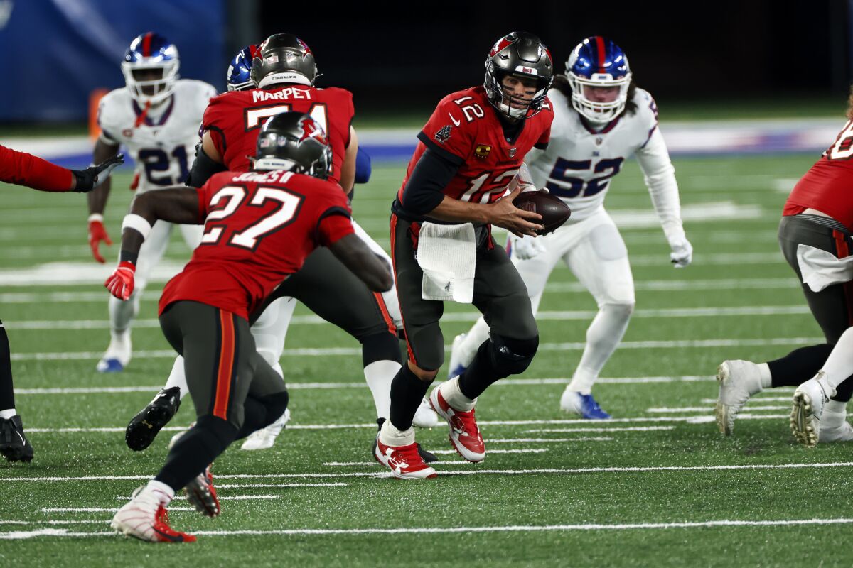 Tampa Bay Buccaneers quarterback Tom Brady in action against the New York Giants.