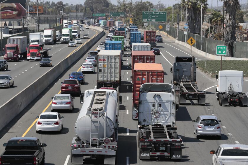 Long Beach, CA, Wednesday, May 26, 2021 - A view of the 710 freeway from West Anaheim St. (Robert Gauthier/Los Angeles Times)
