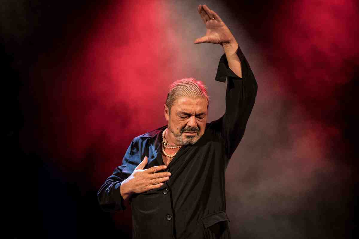 Antonio Canales proviene de una familia de artistas flamencos.
