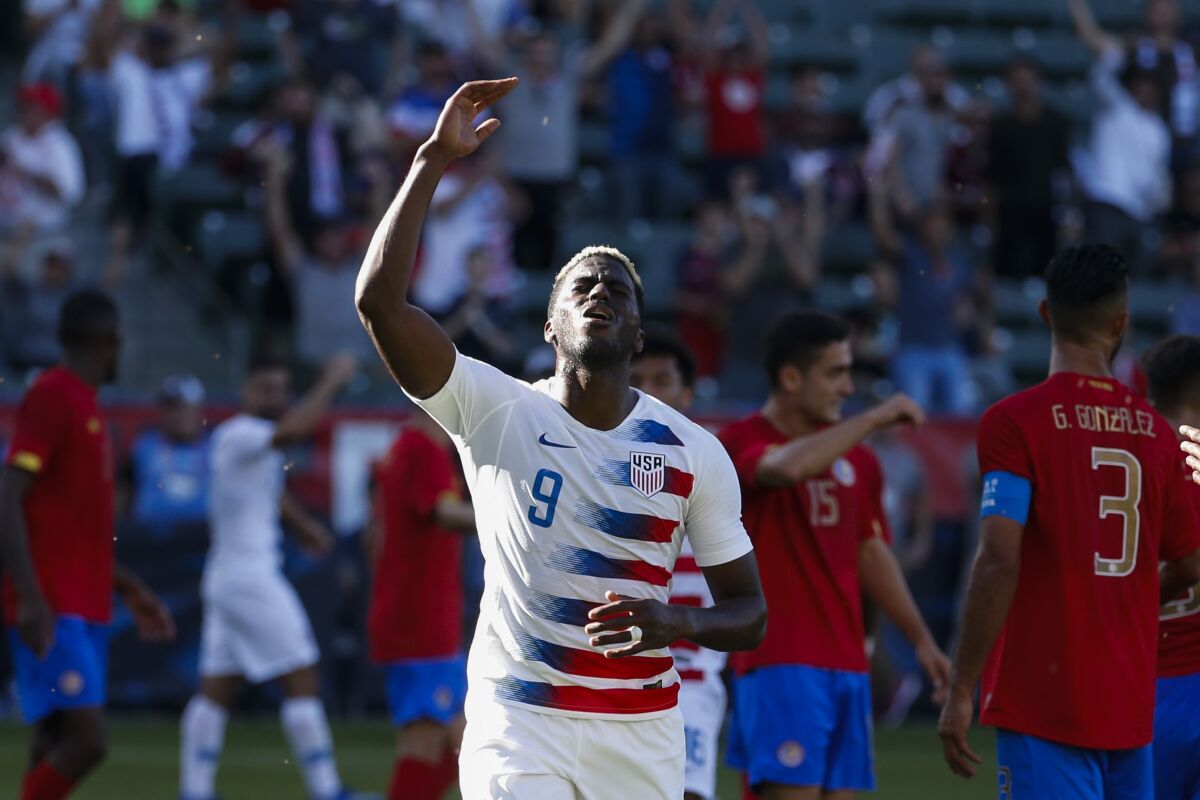 United States forward Gyasi Zardes reacts during an international friendly match against Costa Rica in Carson on Feb. 1.